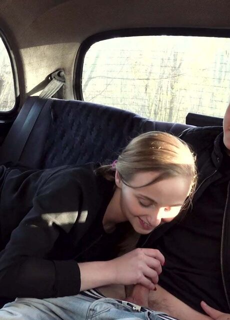 Порно ресейлік құл пизда сперму жейді